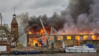 Photo of عاجل اندلاع حريق هائل بالقرب من نهر التايمز في بريطانيا