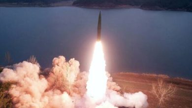 Photo of كوريا الشمالية تطلق صاروخا باليستيا قطع مسافة 800 كيلومتر وسقط في بحر اليابان